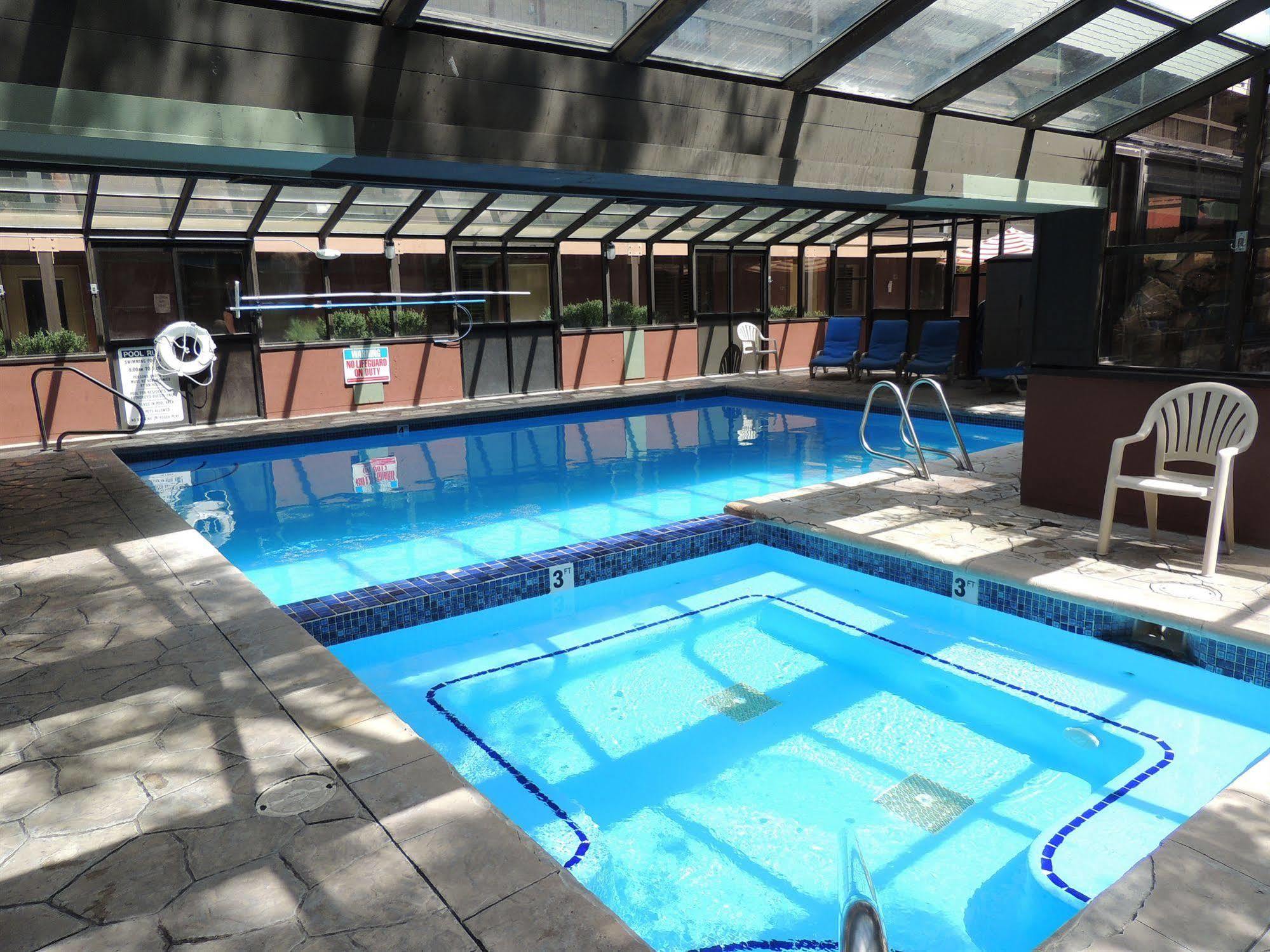 بارك سيتي Getaways At Park Regency Resort المظهر الخارجي الصورة